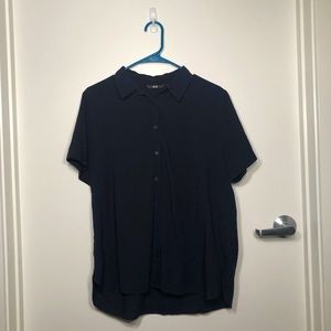 🔥Uniqlo Women’s Navy Rayon Button-Down Shirt